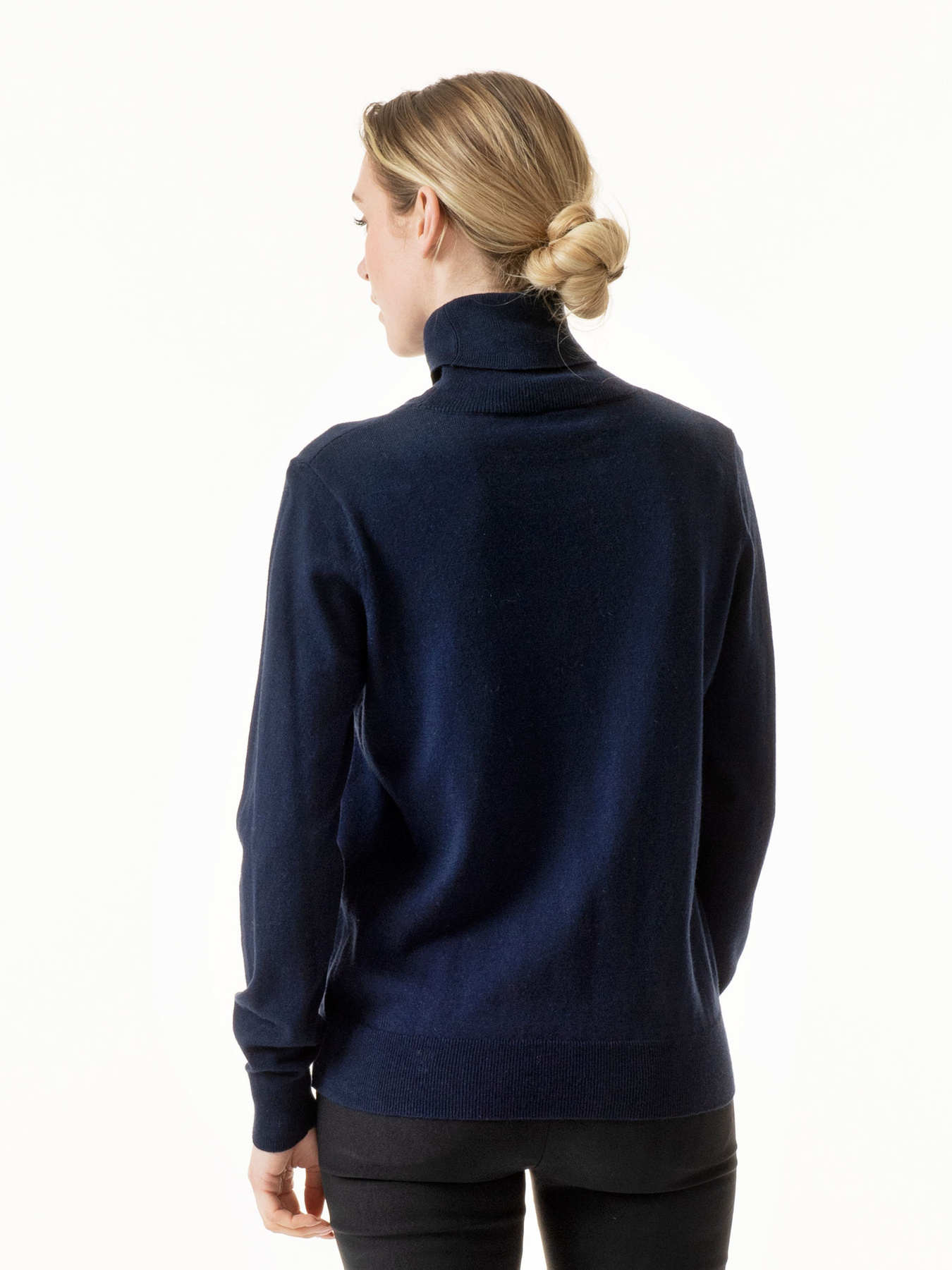 Trissie Long-sleeved Roll-neck Top