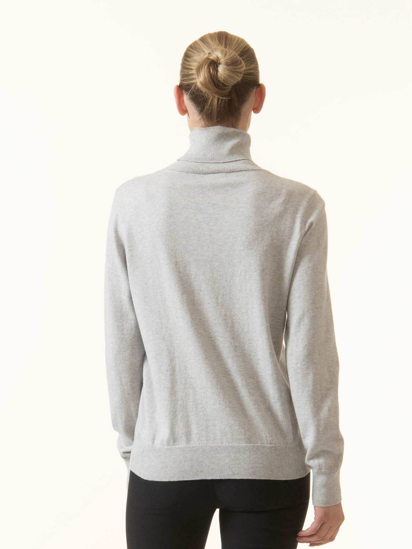 Trissie Long-sleeved Roll-neck Top
