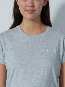 DAILY TEE