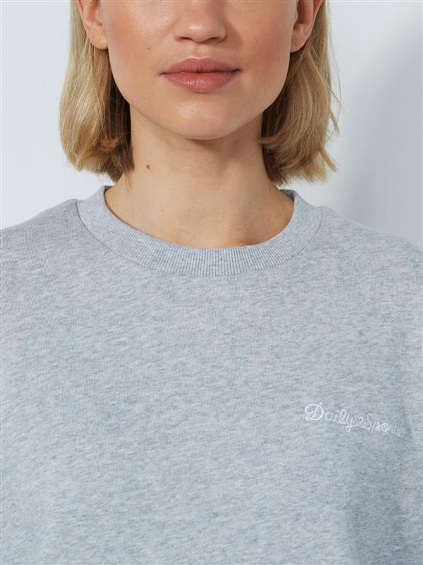 DAILY SWEATSHIRT