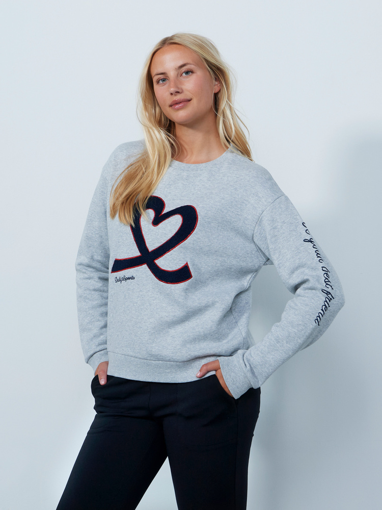 HEART SWEATSHIRT