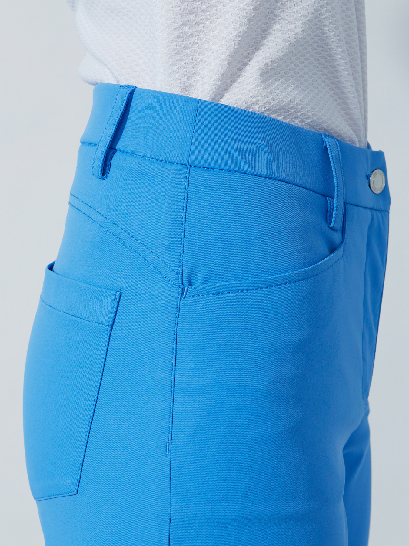 LYRIC V2 CROPPED 74 CM