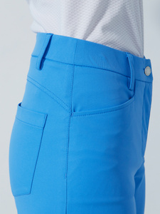 LYRIC V2 CROPPED 74 CM