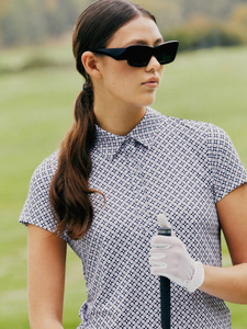 SHEERMOTION SHORT-SLEEVED TOP