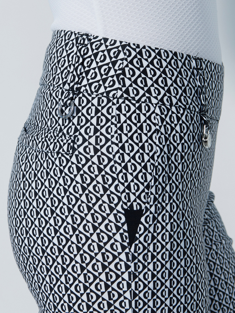 MAGIC MOTIF GOLF SHORTS 44 CM