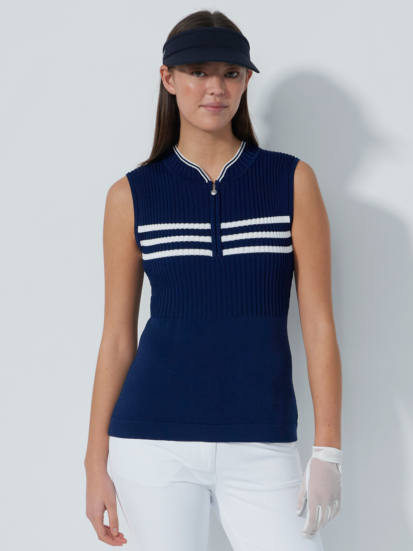 AWARA SLEEVELESS TOP