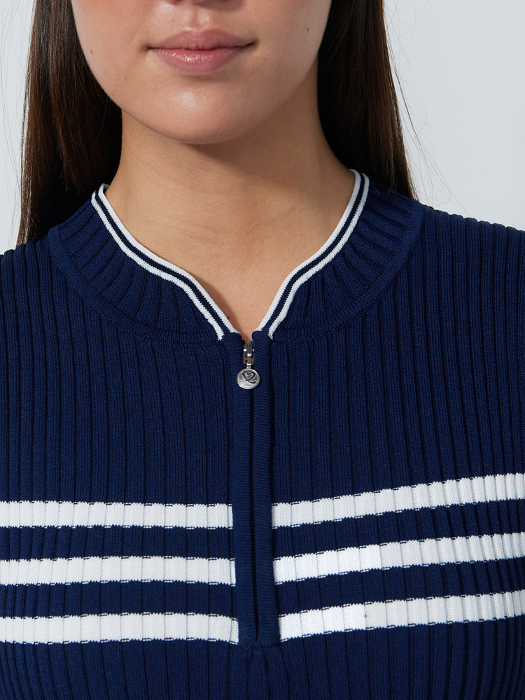 AWARA SLEEVELESS TOP