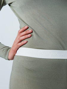 Base layer with round neck