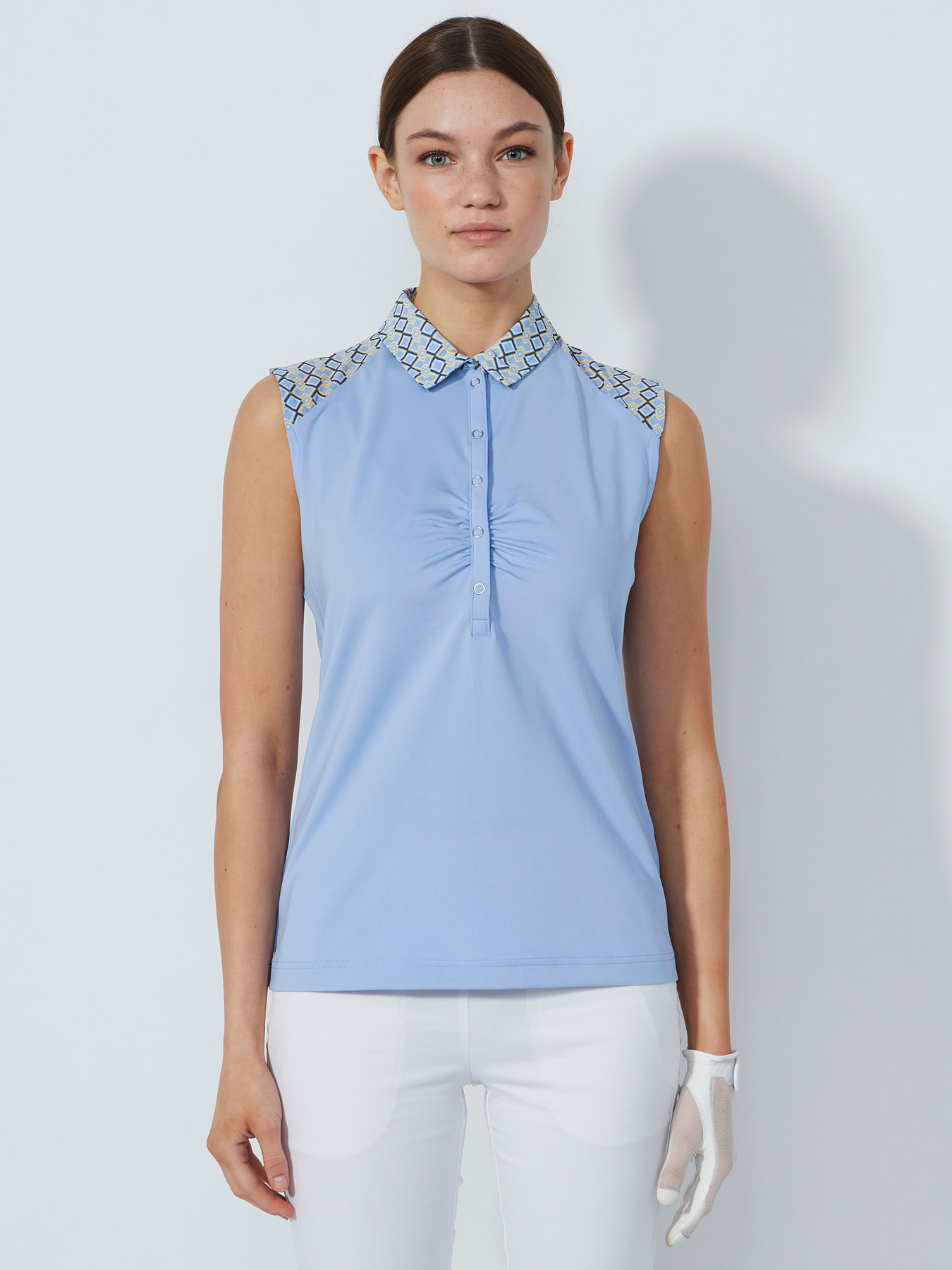 GATHERED SLEEVELESS TOP